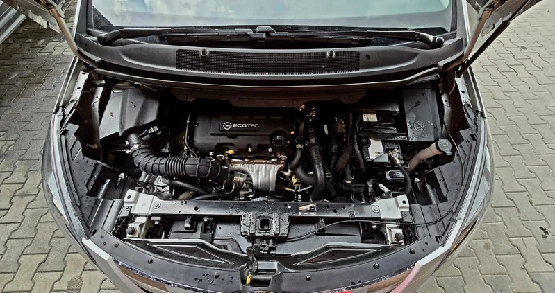 Opel Zafira cena 37999 przebieg: 108000, rok produkcji 2012 z Skalbmierz małe 137